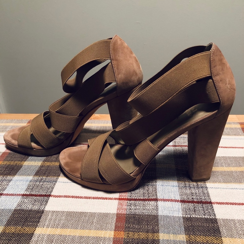 Stuart Weitzman Sandals Size: 38
